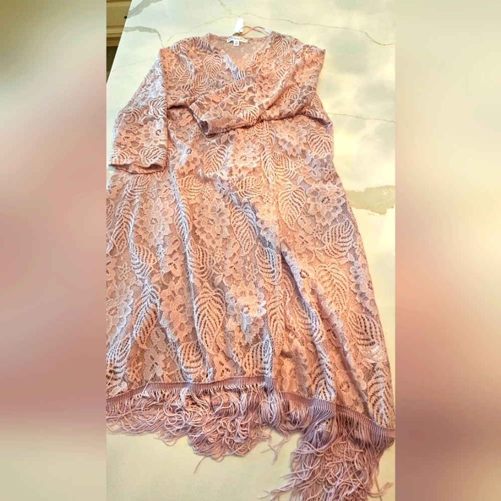 Elegant Lace Jackey Coat Dress in Soft Pink